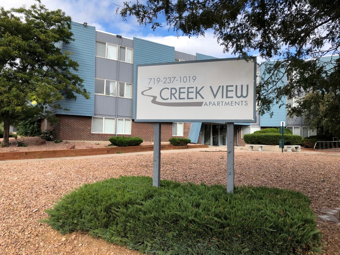 Foto principal - Creek View Apartments