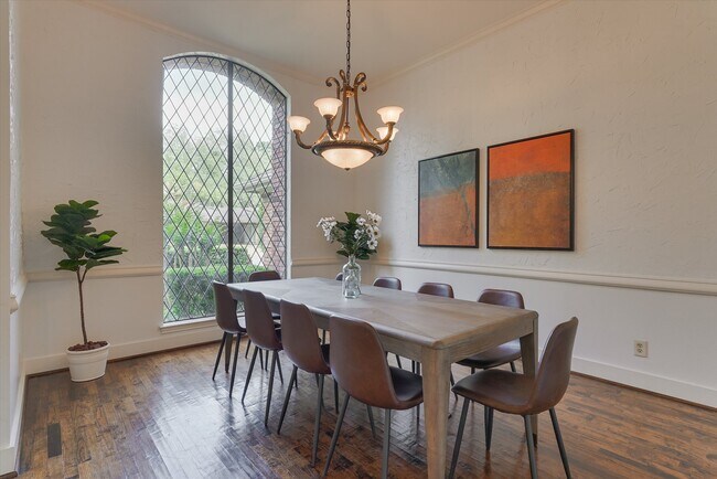 Foto del edificio - 6507 Clubhouse Cir