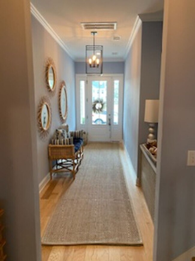 Building Photo - Charming Townhome in Ravenels Poplar Grove...