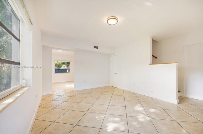 Foto del edificio - 2330 SW 26th Ln