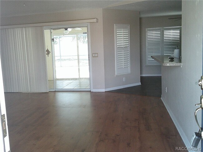 Building Photo - 1035 S Brookfield Dr
