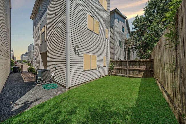 Building Photo - 314 Eado Park Cir