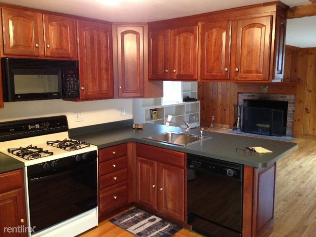 Building Photo - 3 br, 1.5 bath House - 12 Brookridge Drive