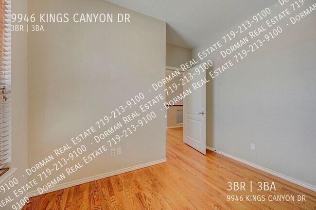 Building Photo - 9946 Kings Canyon Dr