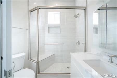 Foto del edificio - 17021 Burton St