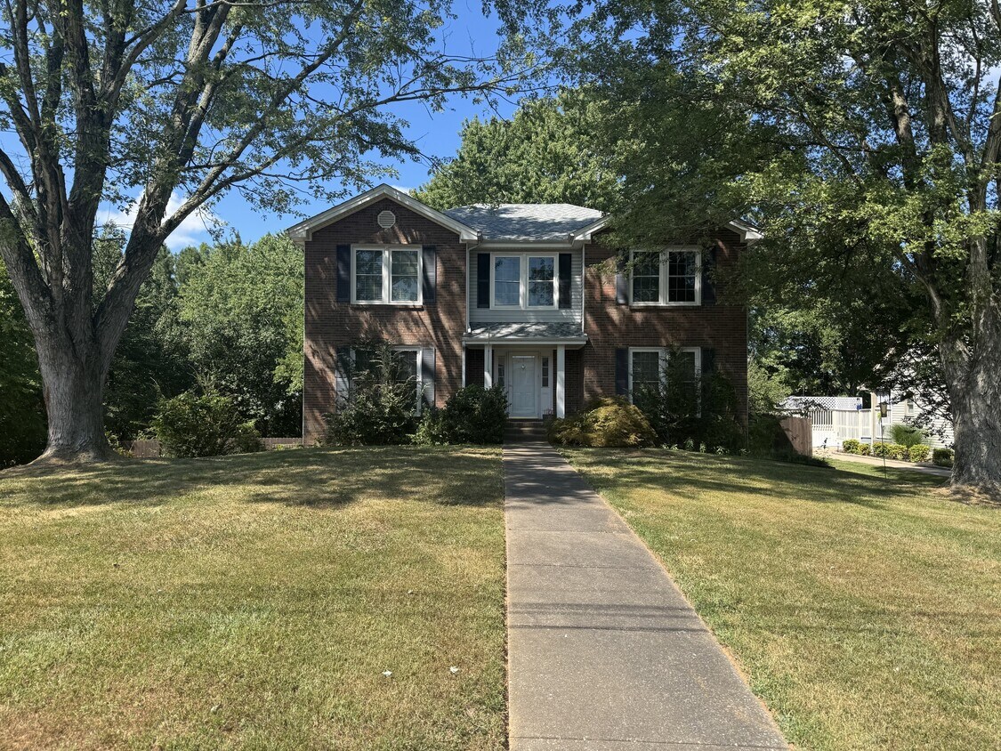 Foto principal - 238 Blair Dr