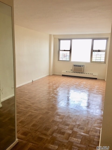 Building Photo - 81-11 45th Ave