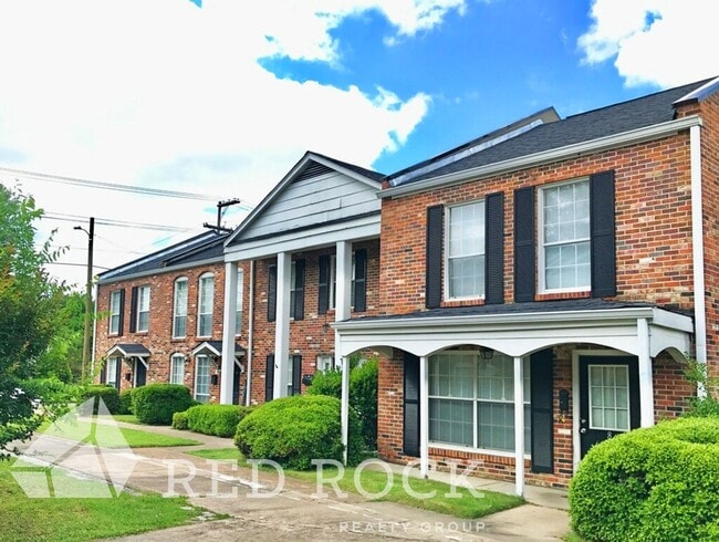 Building Photo - Canterbury Townhouses- Columbus, MS