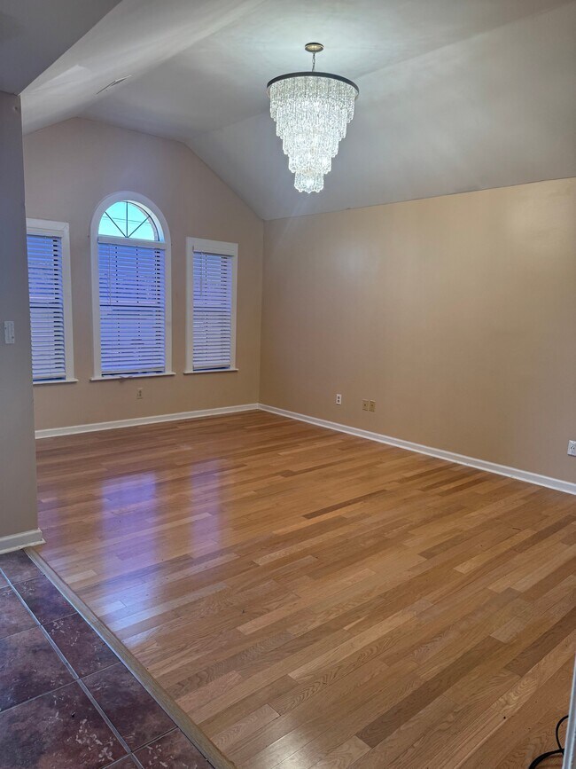 Foto del edificio - 479 Ervin Ln