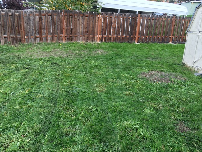 Foto del edificio - 1608 Montana St