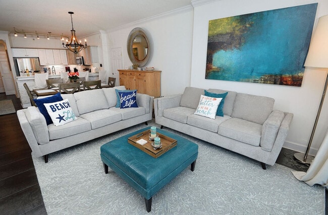 Foto del edificio - 17545 Front Beach Rd