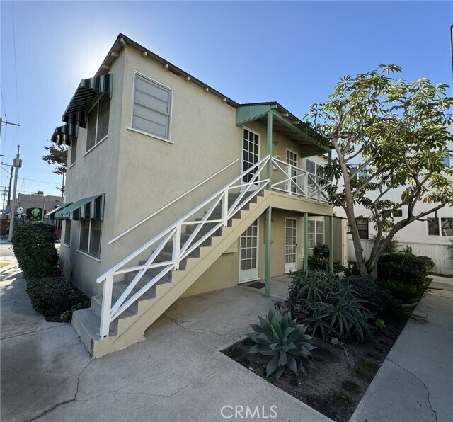 Foto del edificio - 5294 E Division St