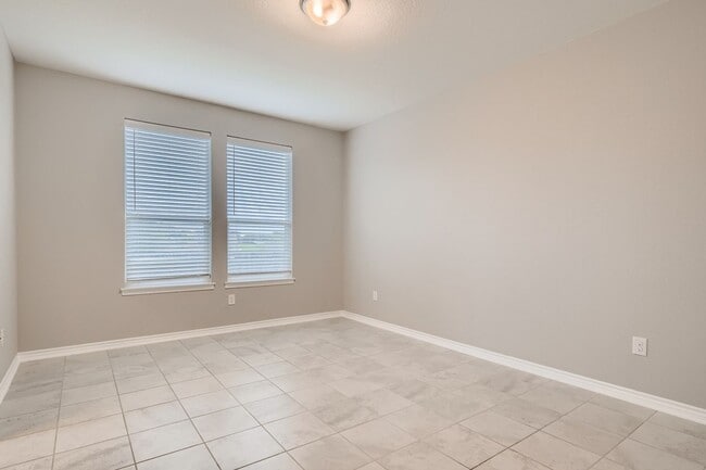 Building Photo - 3 bedroom off 211 and Culebra. NISD School...