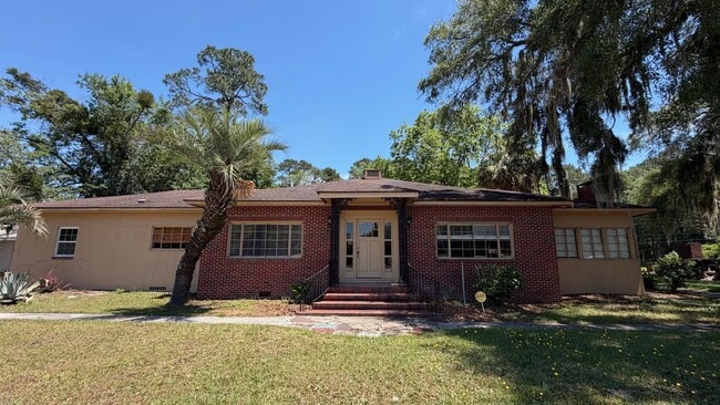 Building Photo - 124 Quacco Rd