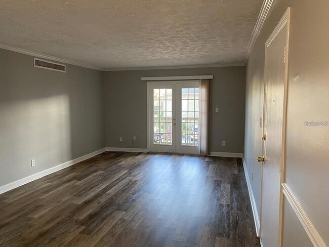 Building Photo - 395 Wymore Rd