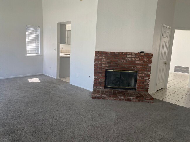 Building Photo - Single Family One-Story Home Available!!!