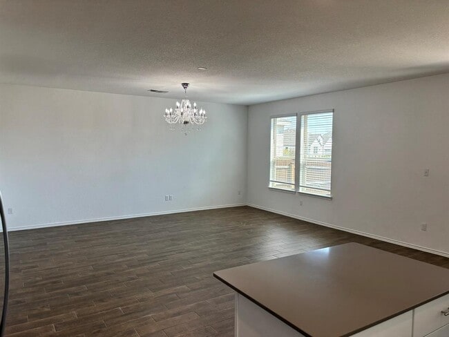 Building Photo - 108 Bennington Dr