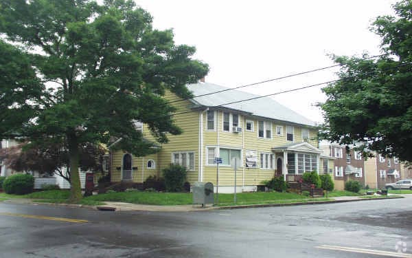 Primary Photo - 2164 Liberty St