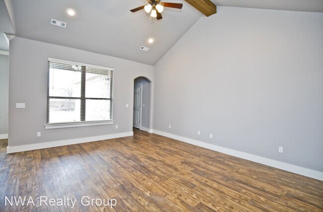 Foto del edificio - 3 br, 2 bath House - 109 Alder Street