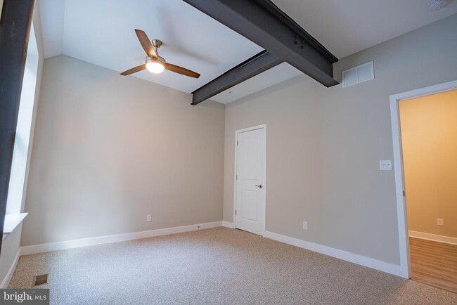 Foto del edificio - 1309 N Scott St