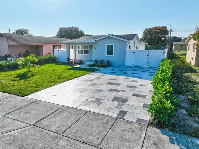 Foto del edificio - 320 NW 6th Ave