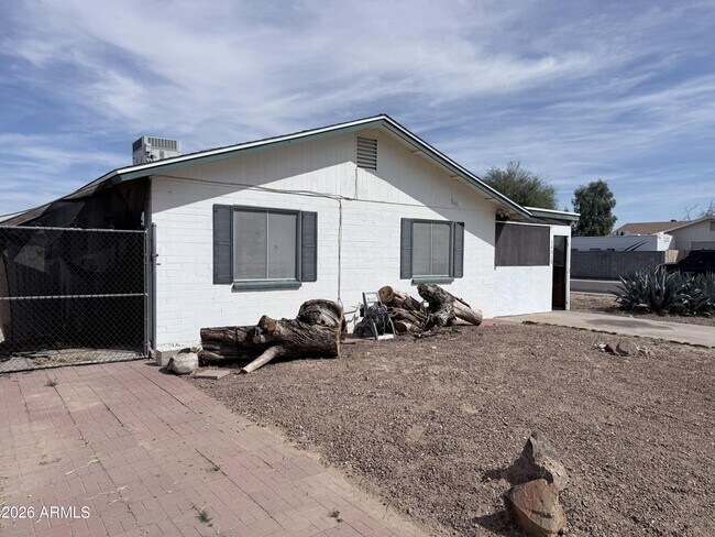 Foto del edificio - 14015 N 61st Ave