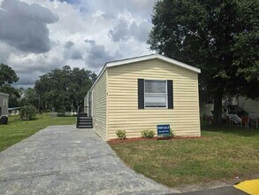 Building Photo - 1400 Banana Rd