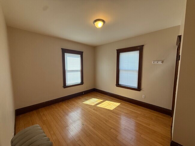 Building Photo - 61 Frederick Ave
