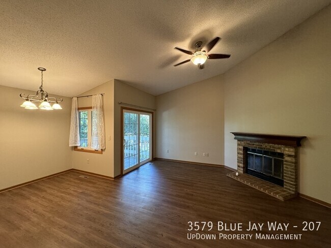 Building Photo - 3579 Blue Jay Way