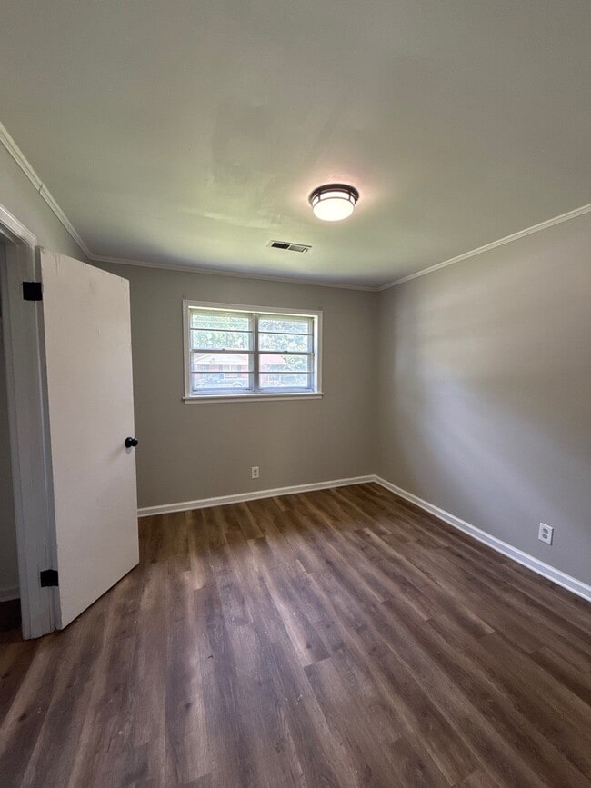 Foto del edificio - 306 Poplar St