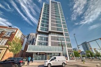 Building Photo - 450-458 8 Ave SE