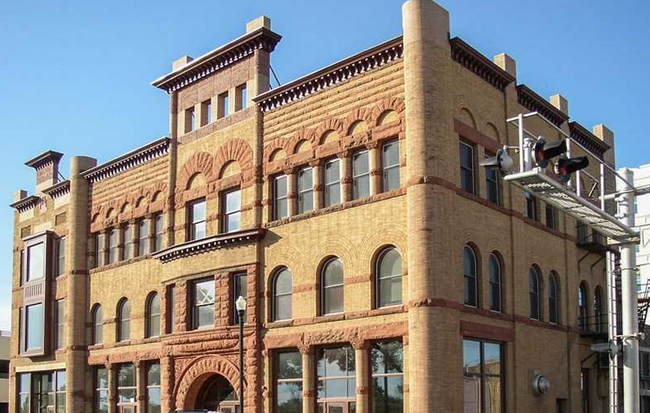 Building Photo - Opera House Lofts