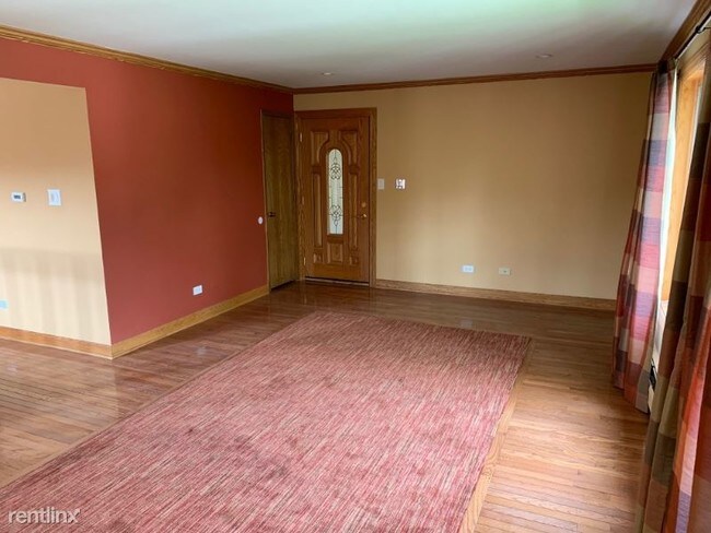 Building Photo - 3 br, 2 bath Condo - 11136 S Helena Dr