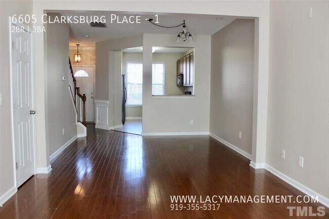 Foto del edificio - 6605 Clarksburg Pl