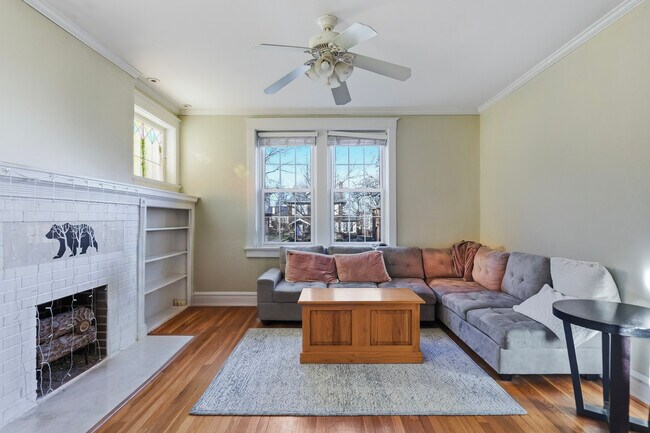 Foto del edificio - 7106 Forsyth Blvd