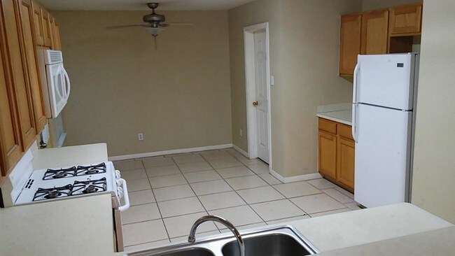 Foto del edificio - 15003 Kingsbridge Way