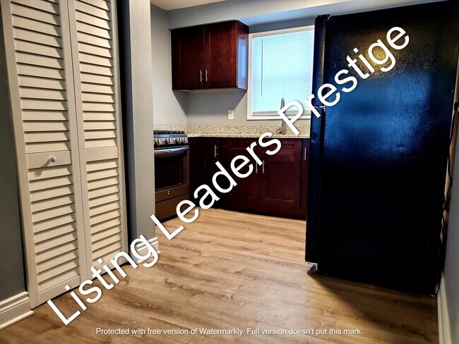 Foto del edificio - 1314 175th St