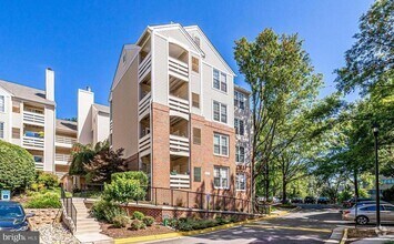 Building Photo - 244 S Reynolds St
