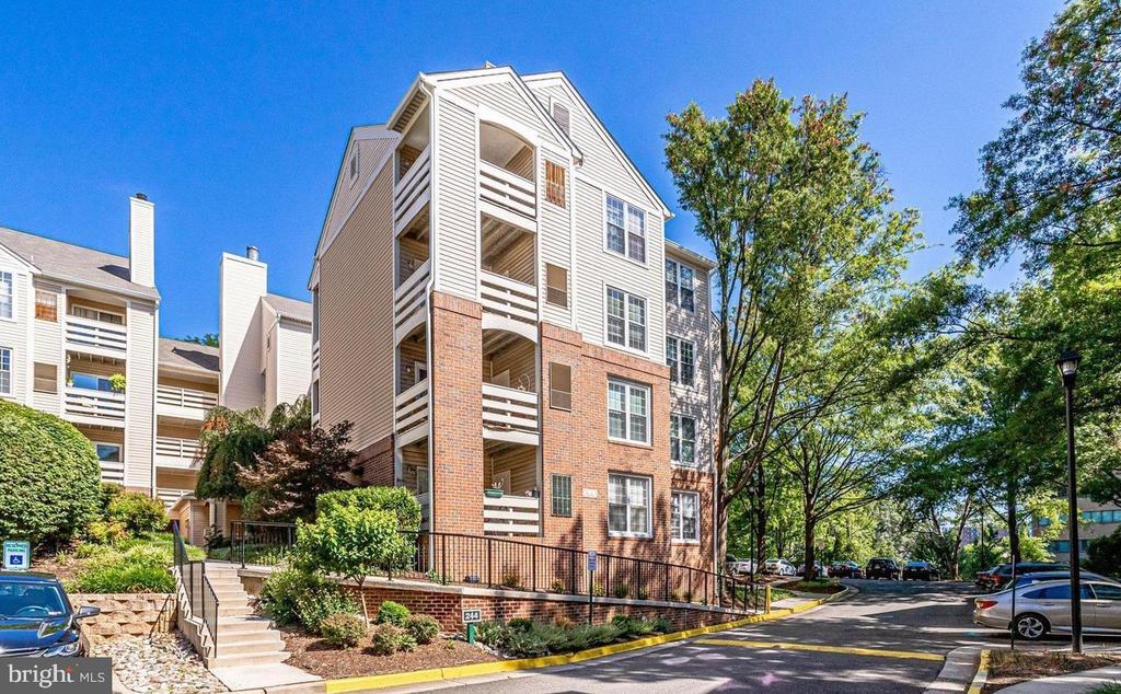 Foto principal - 244 S Reynolds St
