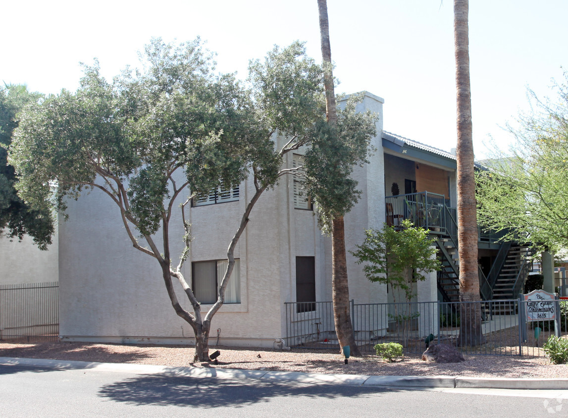 Primary Photo - Gray Stone Condominiums