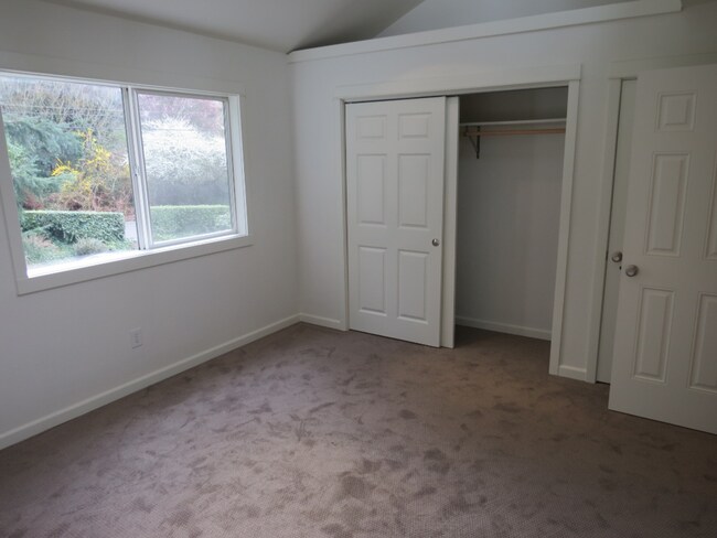 Foto del edificio - Charming 2bed/2bath Townhome Style Unit ne...