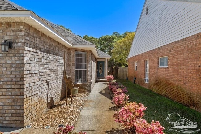 Foto del edificio - 1344 Greenvista Ln