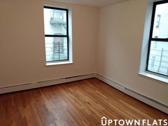 Building Photo - 1305 Sheridan Ave