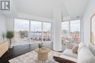 Building Photo - 2 Manderley Dr