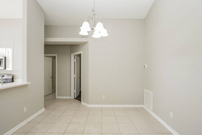 Building Photo - 6859 Bouganvillea Crescent Dr