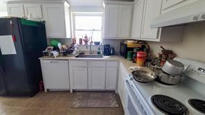 Foto del edificio - 7618 Thistle Ln