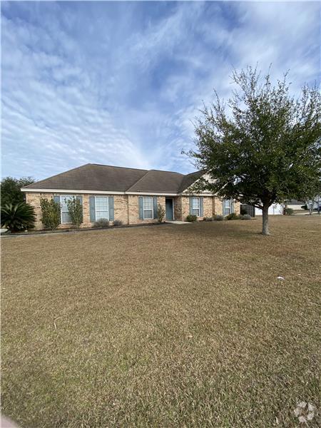 Building Photo - 214 Katama Way
