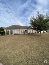 Building Photo - 214 Katama Way