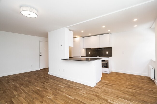 Building Photo - 56 Eccleston Drive