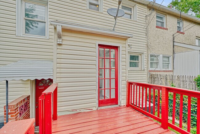 Building Photo - 5 Sunship Rd